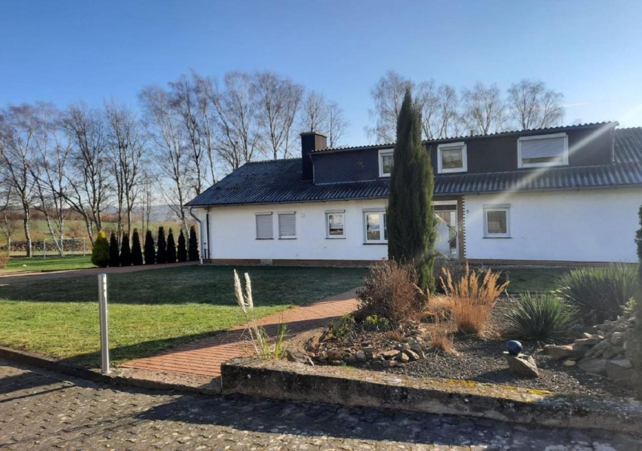 Exklusive Naturoase Direkt Am Ars Natura Wanderweg Mit Panoramablick Auf Melsungen Exterior photo