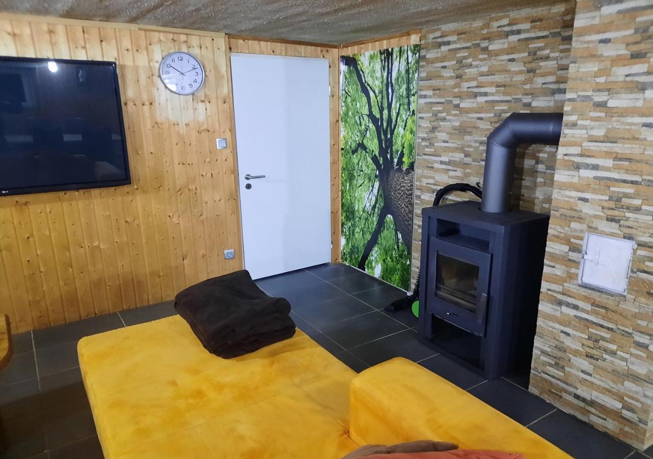 Exklusive Naturoase Direkt Am Ars Natura Wanderweg Mit Panoramablick Auf Melsungen Exterior photo